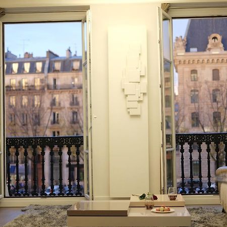 Two Bedroom Luxury Apartment - Balcony With View Of Notre Dame Parijs Buitenkant foto