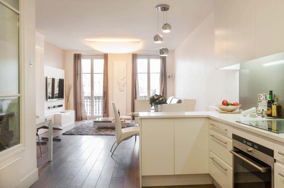 Two Bedroom Luxury Apartment - Balcony With View Of Notre Dame Parijs Buitenkant foto
