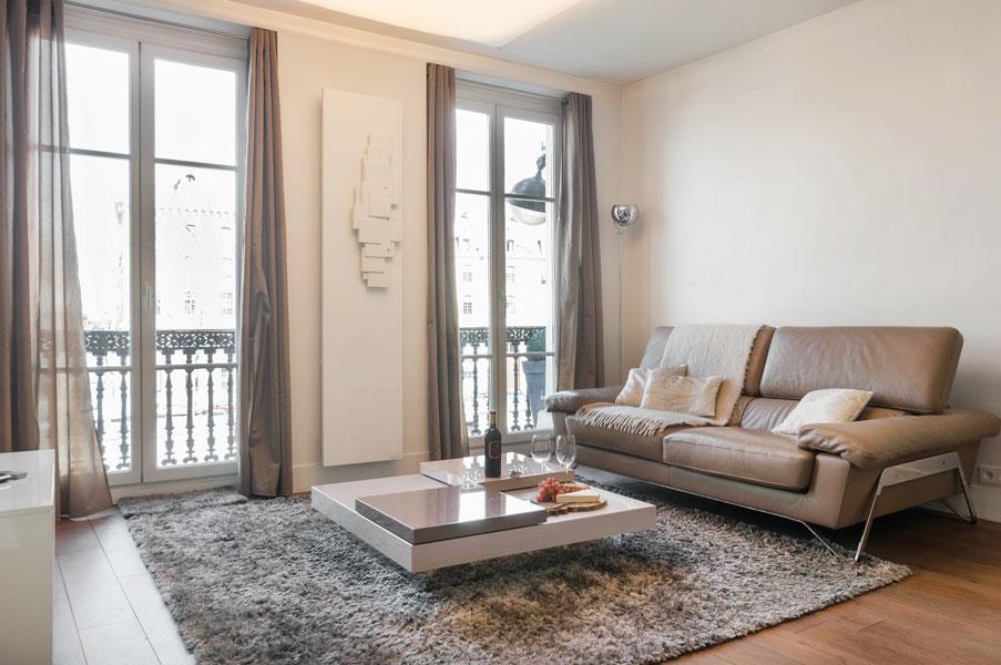 Two Bedroom Luxury Apartment - Balcony With View Of Notre Dame Parijs Buitenkant foto
