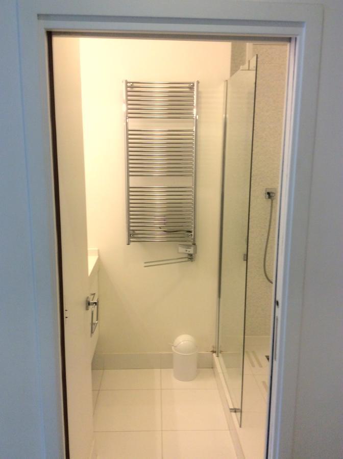 Two Bedroom Luxury Apartment - Balcony With View Of Notre Dame Parijs Buitenkant foto